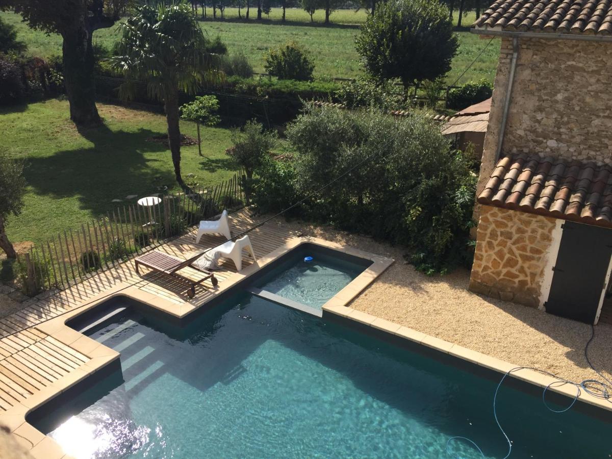 Ferme St Pierre Suite avec chambre et salon privé Chabeuil Exterior foto