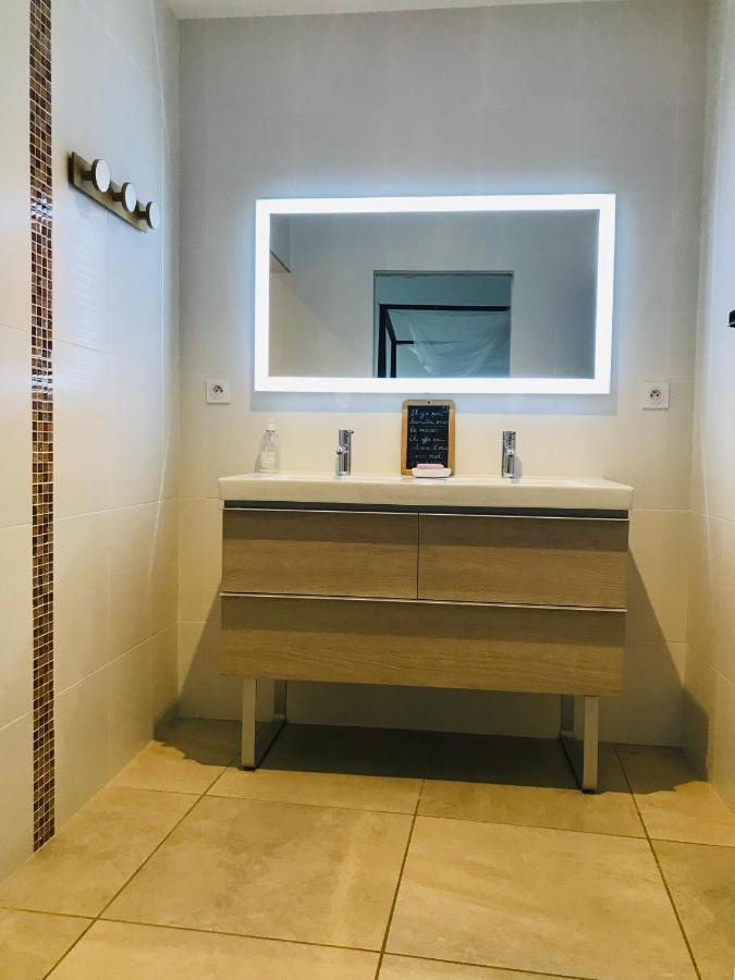 Ferme St Pierre Suite avec chambre et salon privé Chabeuil Exterior foto