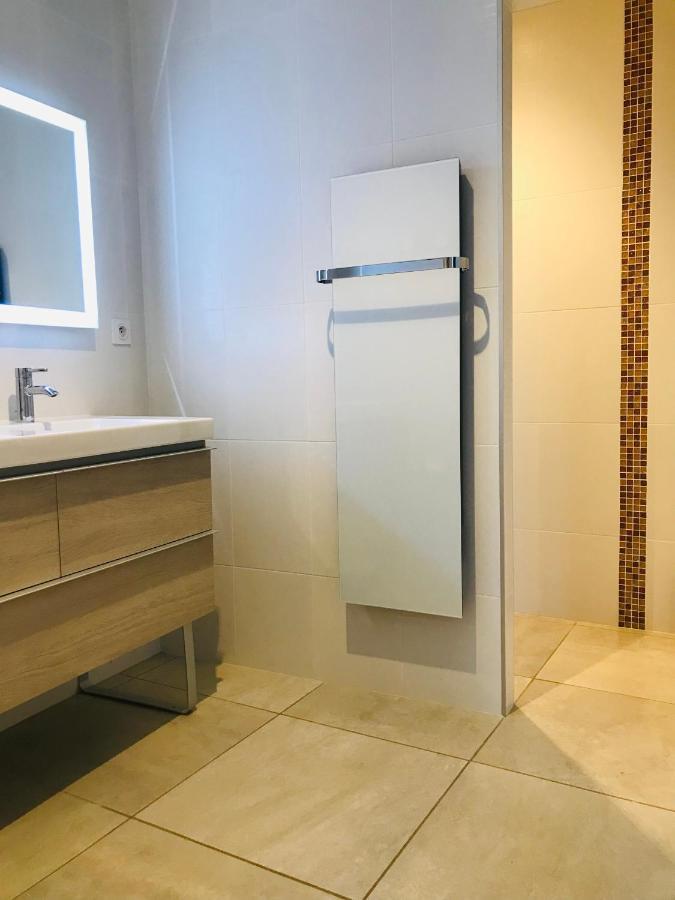Ferme St Pierre Suite avec chambre et salon privé Chabeuil Exterior foto