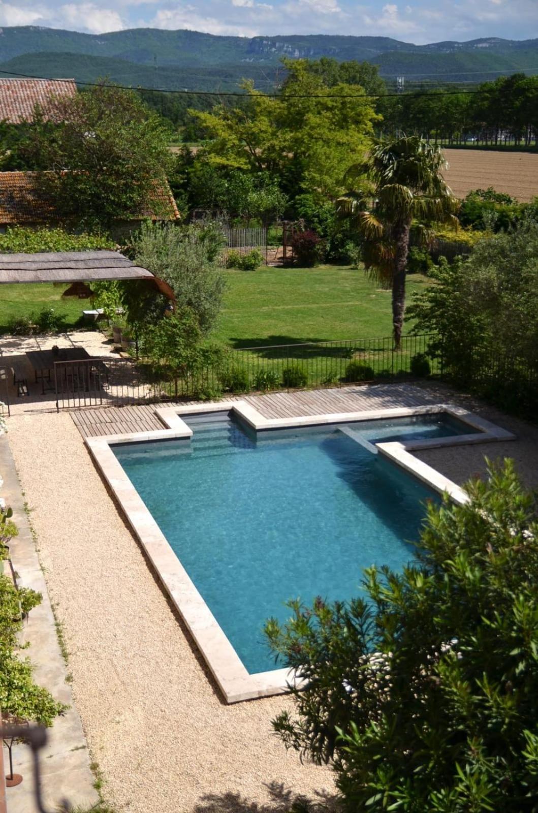 Ferme St Pierre Suite avec chambre et salon privé Chabeuil Exterior foto