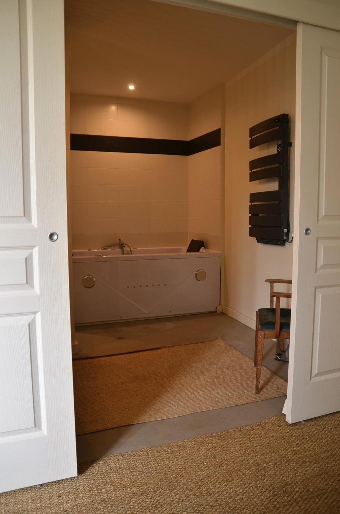 Ferme St Pierre Suite avec chambre et salon privé Chabeuil Exterior foto